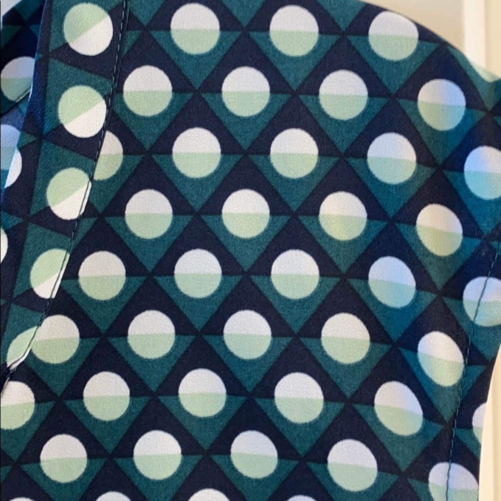 Green, Navy and White Tie Dressy Top SzL - Picture 2 of 7